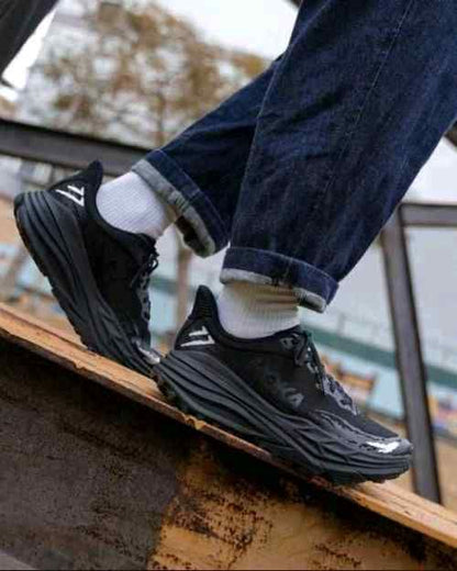 Hoka Stinson ATR 7 All Black