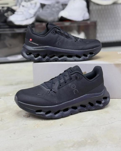 ON CLOUDTILT running ECLIPSE ALL BLACK