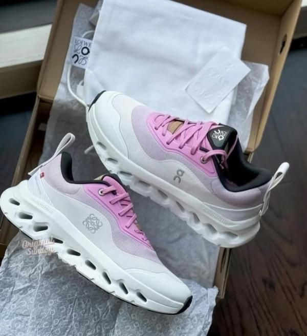 Loewe X On Cloud Tilt 2.0 White Pink
