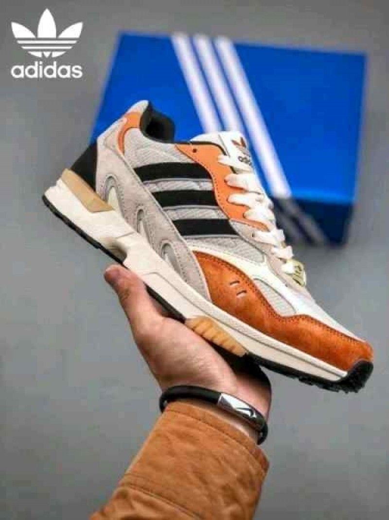 Adiddass Torsion Super Chalk White Carbon