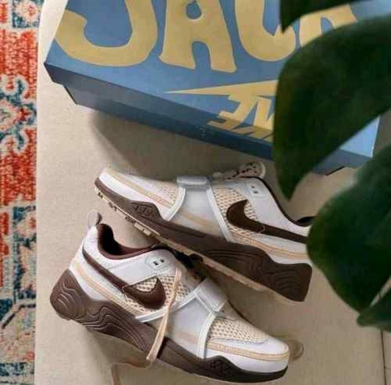 Nikkee x Travis Scott Zoom Field Jaxx Light Chocolate