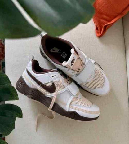 Nikkee x Travis Scott Zoom Field Jaxx Light Chocolate