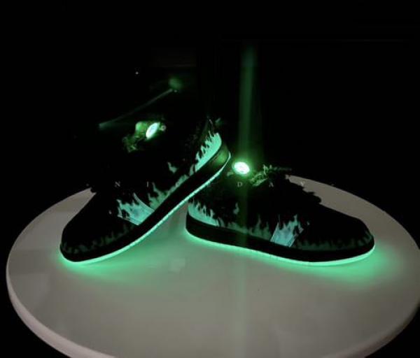 NIK_E AIR JORDAN RETRO 1 HALLOWEEN FIX