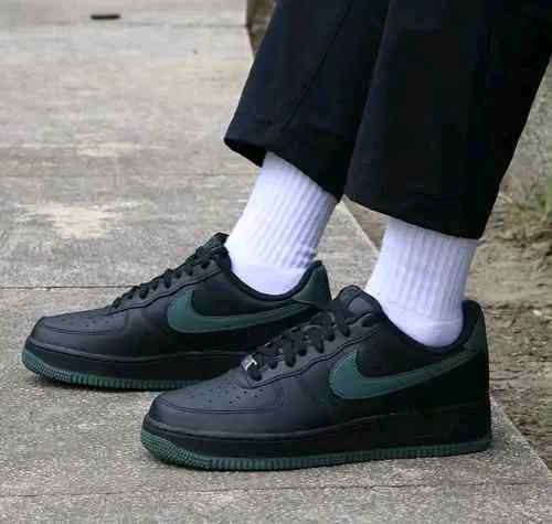 Nikkee AirForce 1 Low Vintage Green