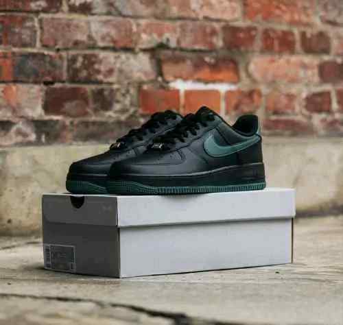 Nikkee AirForce 1 Low Vintage Green