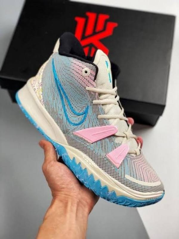 NIK_E KYRIE 7 HORUS SNEAKERS OG BOX FIX