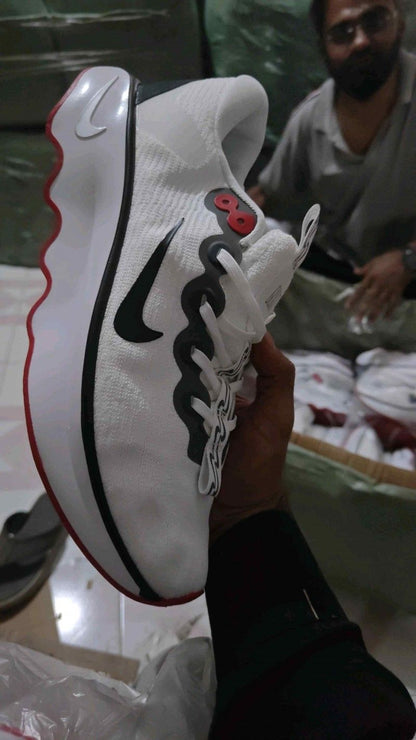 Nikkee Zoom Motiva Training White