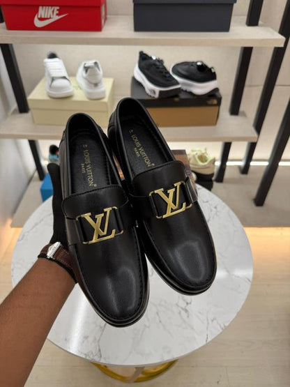 Loui s Vuttion premium Loafers full black