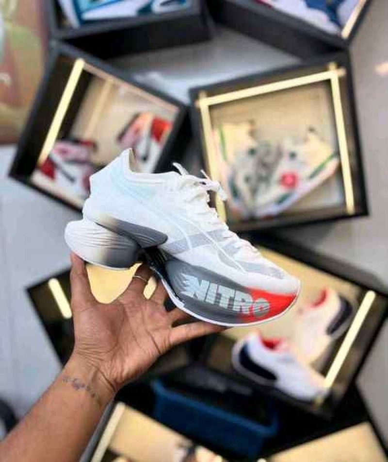 Pummaa Nitro fastroid white