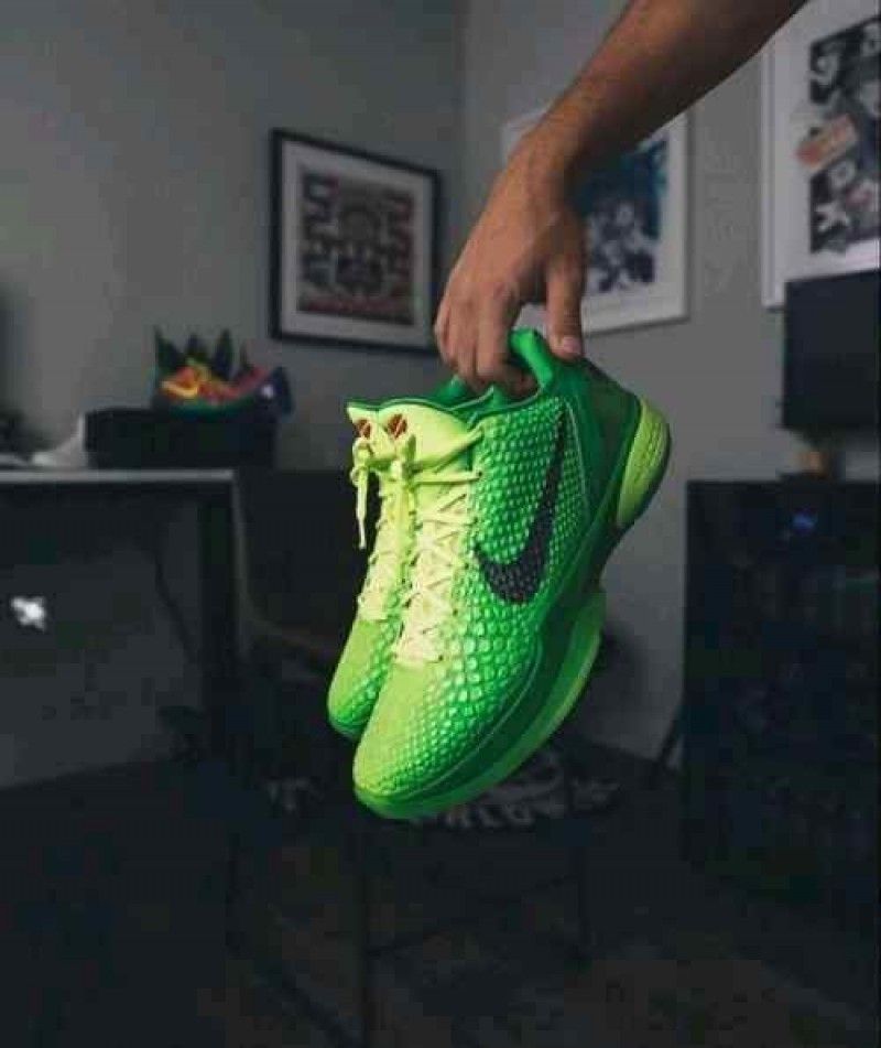 NIIKkEE KOBE 6 PROTRO GRINCH