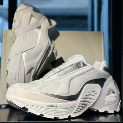 Adiddass Wonder Runner White Silver