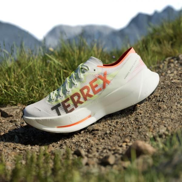 Adida.s Terrex Agravic TT trail running white red