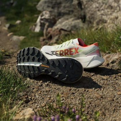 Adida.s Terrex Agravic TT trail running white red