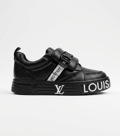 Louiis Vuiitton LV Logo Sneaker Black White 2026