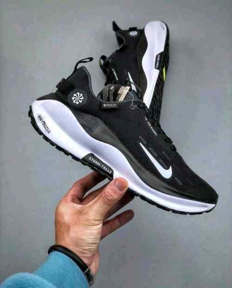 Nikkee INFINITY Run 4 React X GORE TEX BLACK WHITE