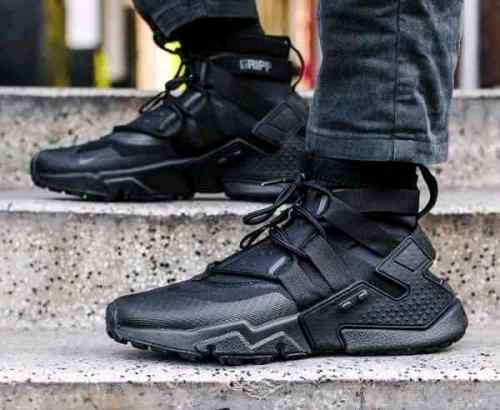 Nikke Huarache Gripp Gs Triple Black