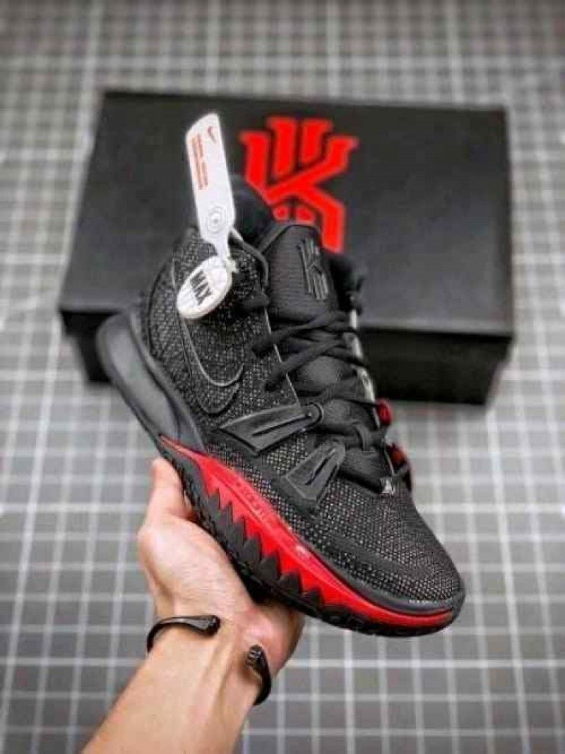 Nikkee Kyrie 7 Bred
