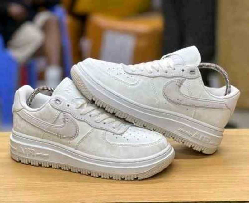 Nikkee airforce 1 luxe summit white