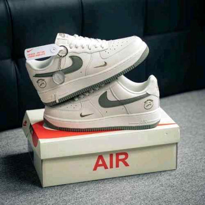 nikkee Airforce 1 travis scott olive