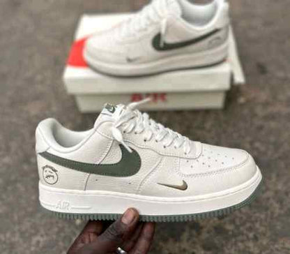nikkee Airforce 1 travis scott olive
