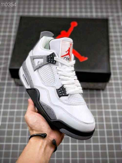Jordan retro 4 WHITE CEMENT SEMI UA