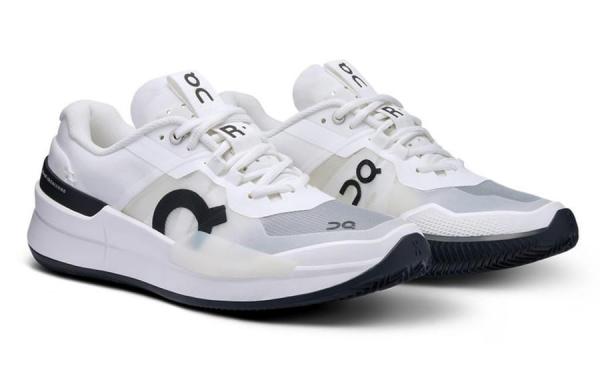 on Cloud Running Roger pro Clay White Black