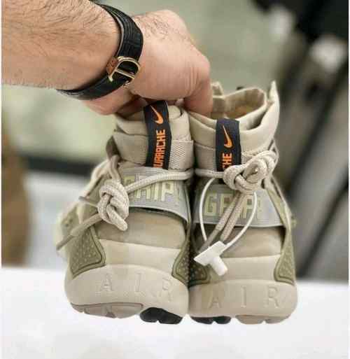 nikee air huarache gripp DESERT