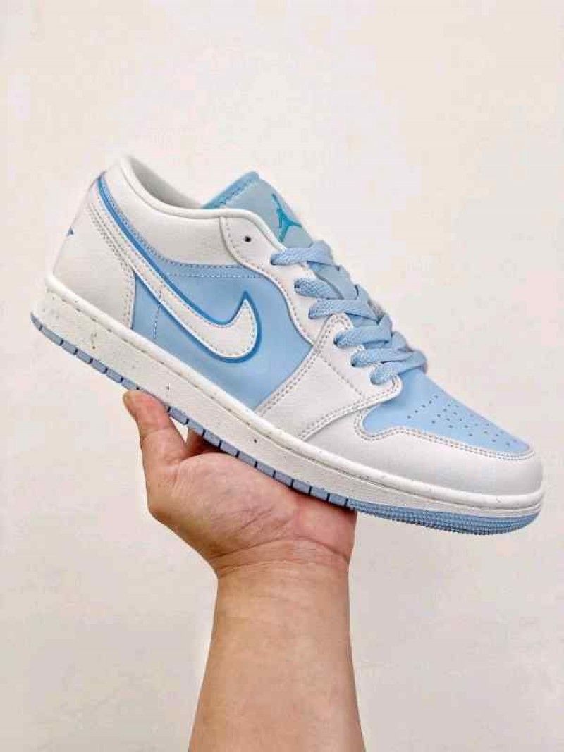 NIKKEE AIR JORDAN RETRO 1 LOW SE ICE BLUE