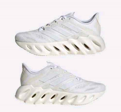 adiddass switch fwd WHITE