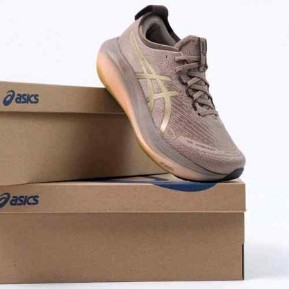 ASICsS GEL NIMBUS 27 LUXE