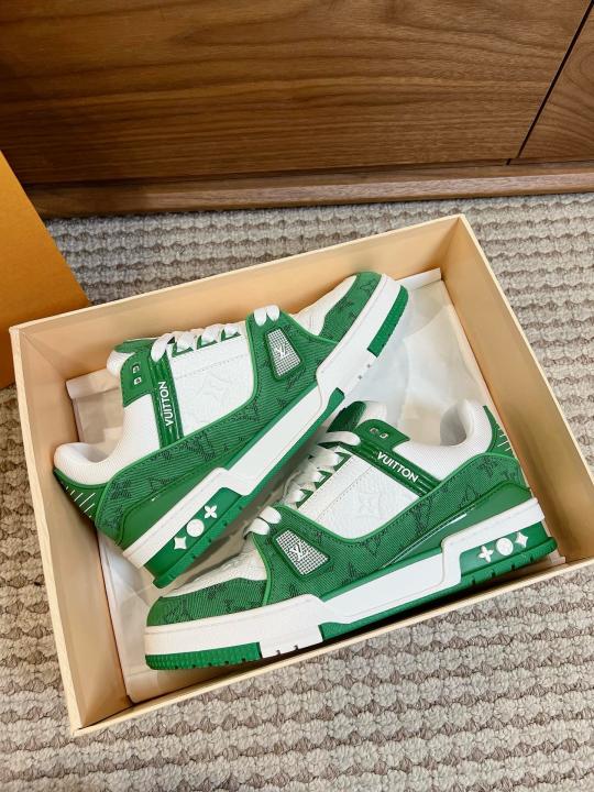 LOUI.S VUITTON TRAINER MONOGRAM GREEN DENIM