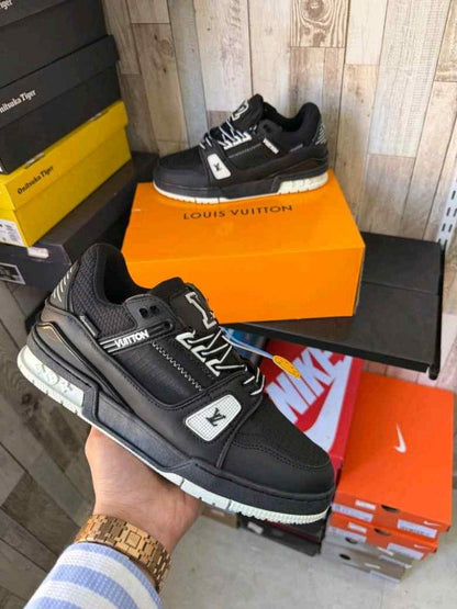 loiuss Vuitton LV Trainer Sneakers black grey