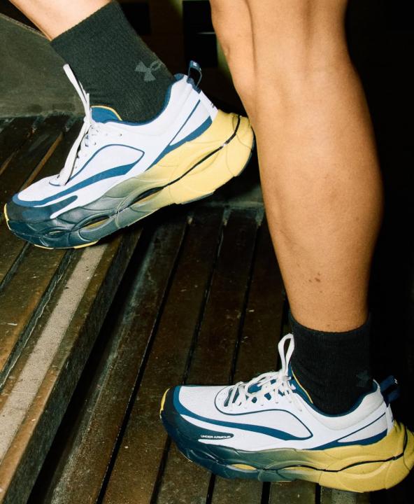 Under Armou.r UA Halo Racer running shoe