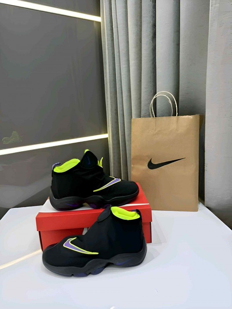 nikkee Air Zoom Flight the Glove Black Purple