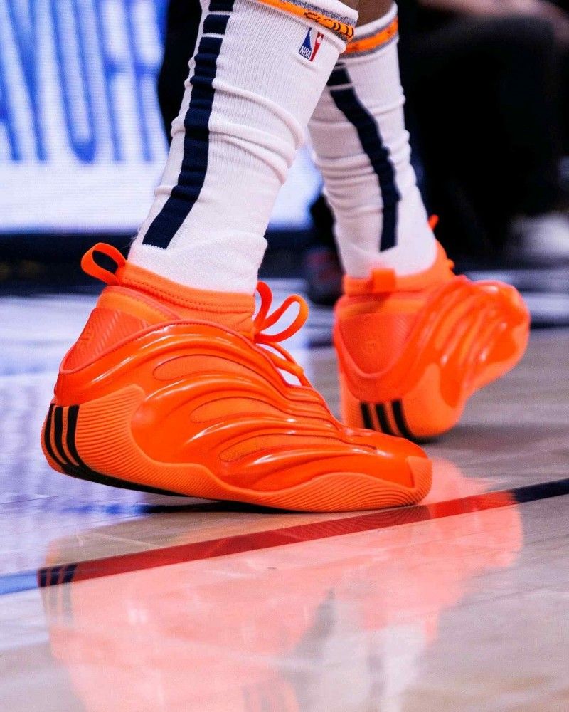 Adiddass Harden Volume 9 DYNamo Red