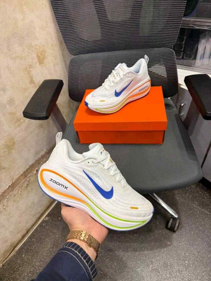 Nikkee Zoom X Vomero Plus
