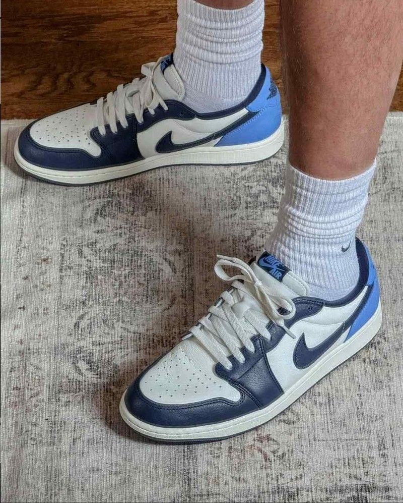 Nikkee Air Jordan retro 1 Low OG Obsidian UNC