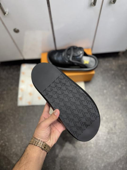 LOUI.S VUITTON PREMIUM BOOT CUT BLACK 011