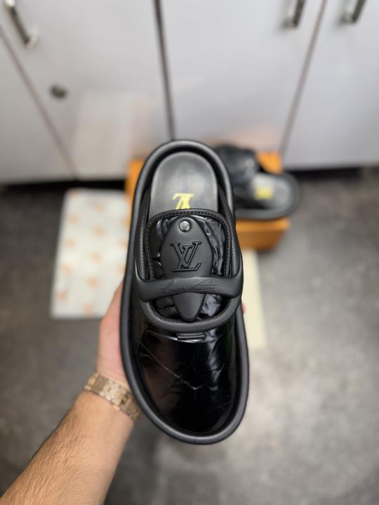 LOUI.S VUITTON PREMIUM BOOT CUT BLACK 011