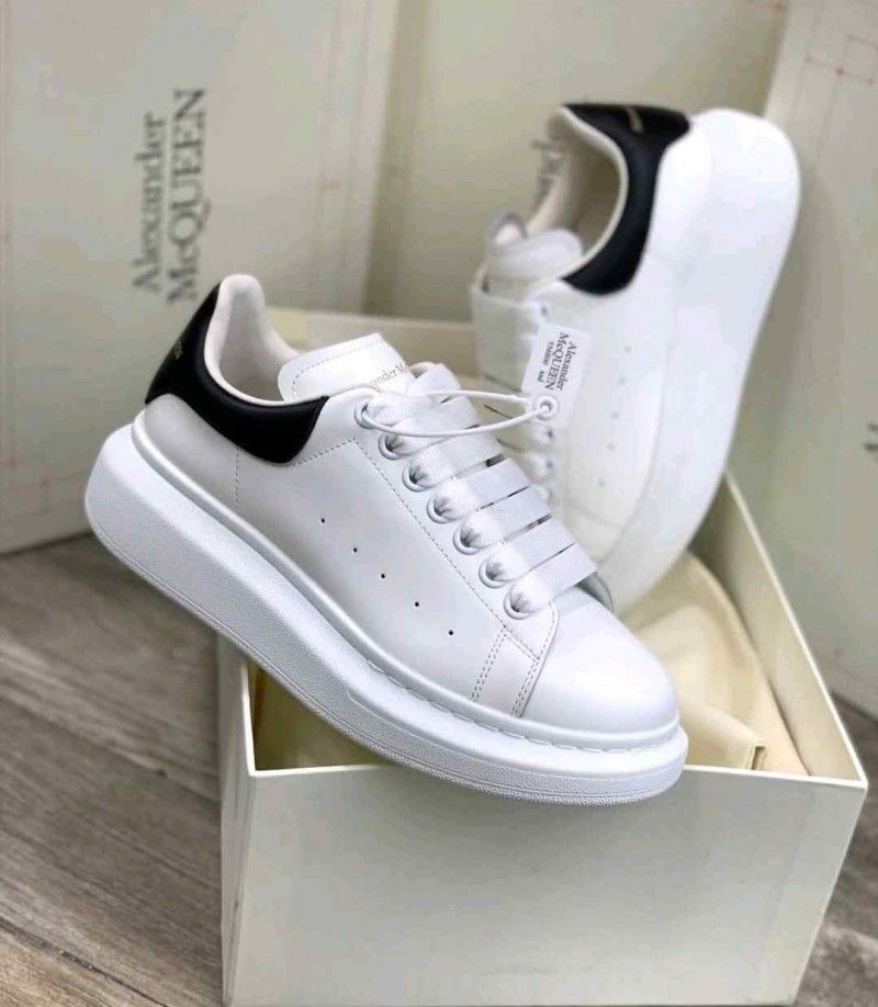Alexander MCQueen White-Black full accessories