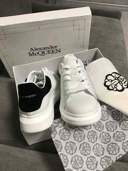 Alexander MCQueen White-Black full accessories