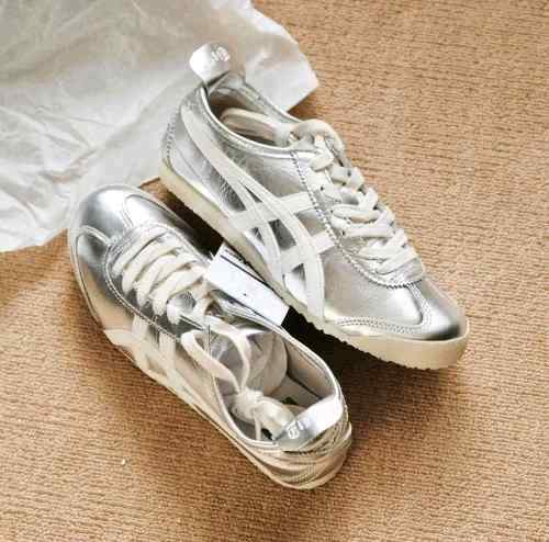 Onitsukkaa Tiger MEXICO 66 SILVER OFFf WHITE for her fix