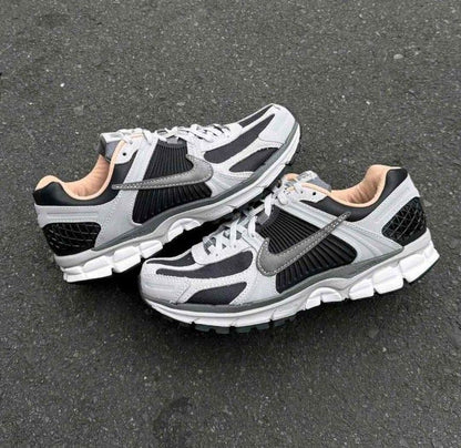 nikkee zoom vomero 5 dark smoke grey vachetta