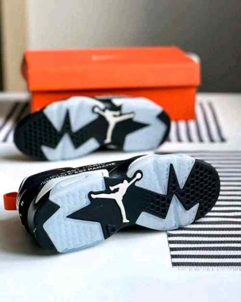 Nikkee Retro 6 Jumpman MVP Paris