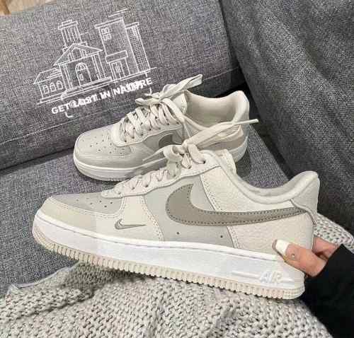 Nikee Airforce 1 Low OREWOOD MOONNikee Airforce 1 Low OREWOOD MOON