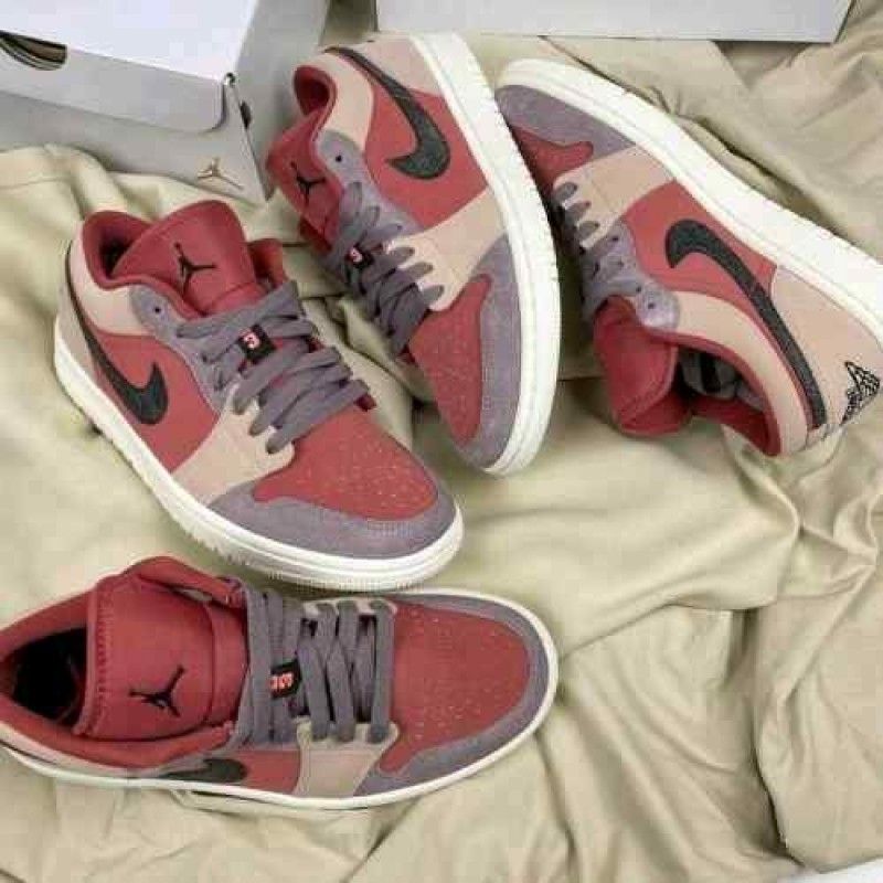 nikkee jordan retro 1 low Canyon Rust for her
