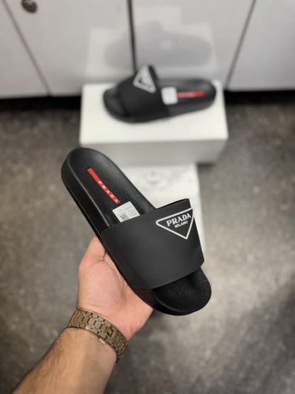 PRAD.A MILANO PREMIUM BLACK WHITE SLIDE 030