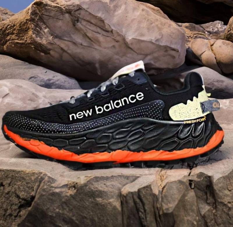 New Balancce Fresh Foam x Trail More v3 Black Red
