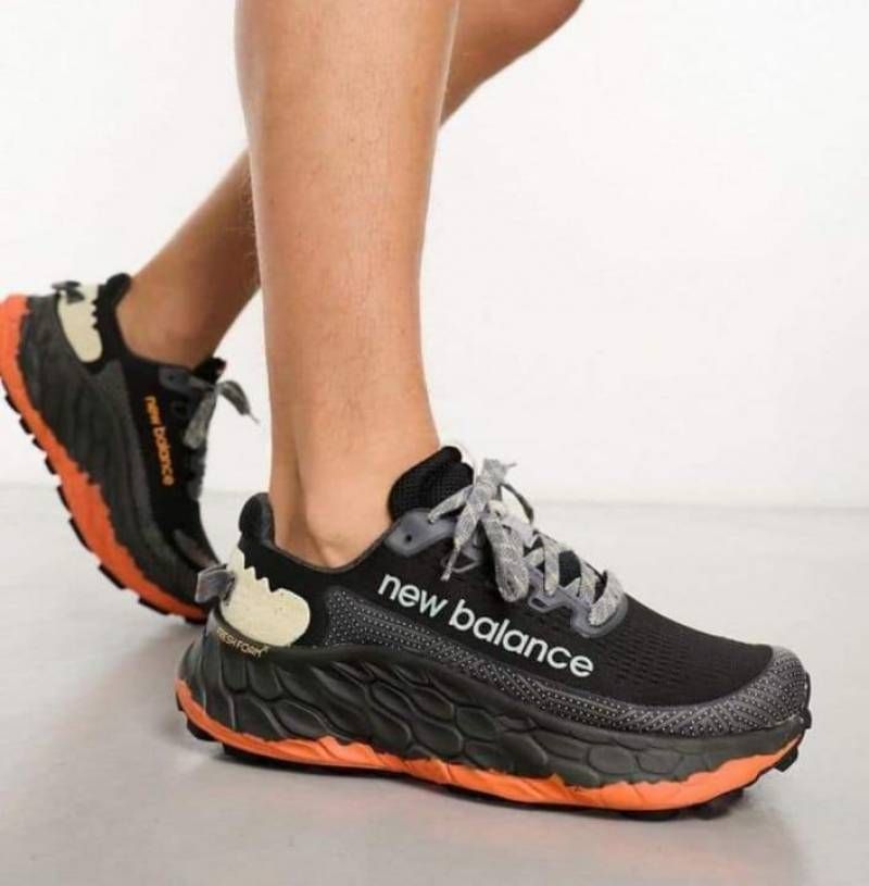 New Balancce Fresh Foam x Trail More v3 Black Red