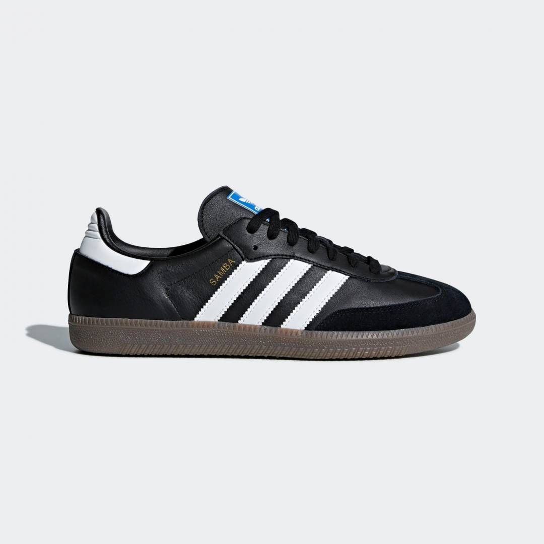 Adidaass samba black white